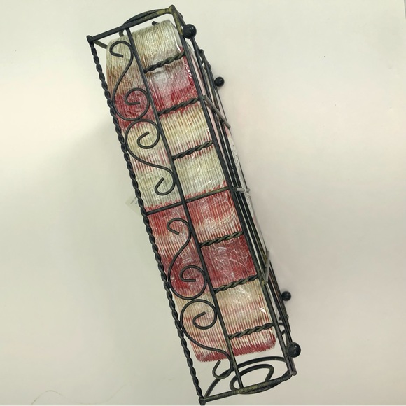 NAPKINS AND NAPKIN HOLDER SEASONS GREETINGS - Picture 2 of 14